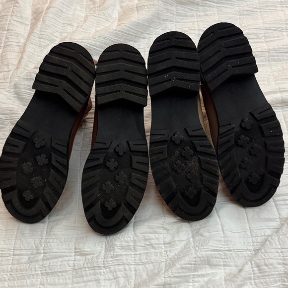 Universal Threads Chelsea Boot Lot - Picture 6 of 6